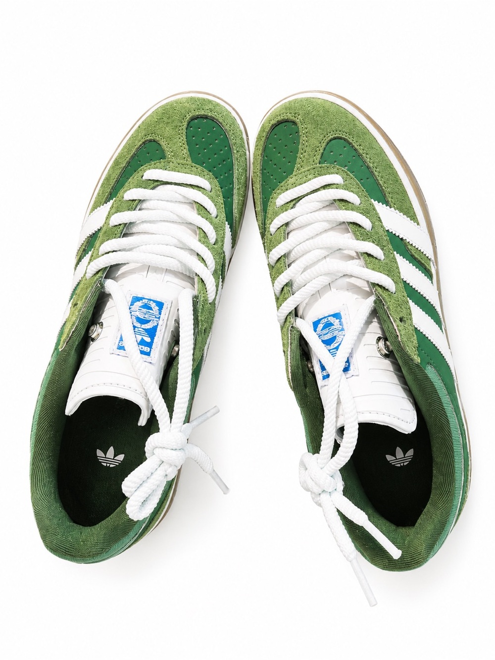 Adidas Para Bad Bunny “El Yunque”